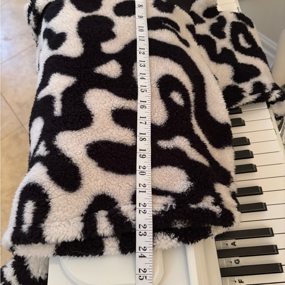 Grayson Threads Black and White Patterned Jacket - Picture 11 of 11